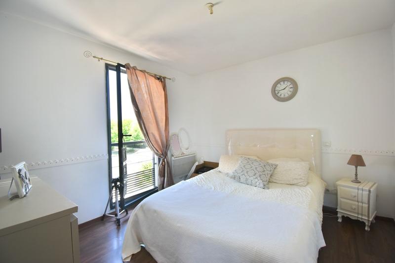 Maison - 210 m² - 7 pièces