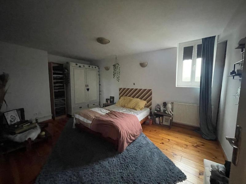 Appartement - 98 m² - 2 pièces