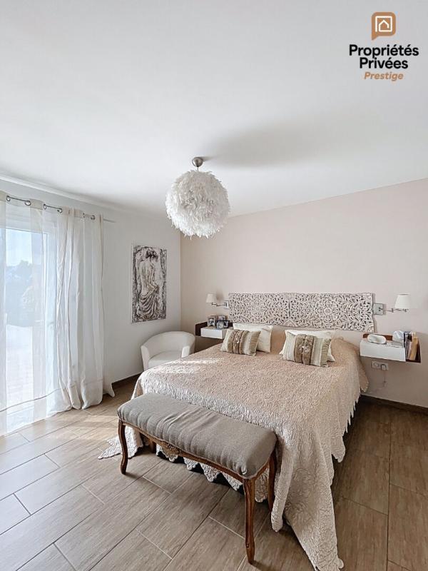 Villa - 205 m² - 5 pièces