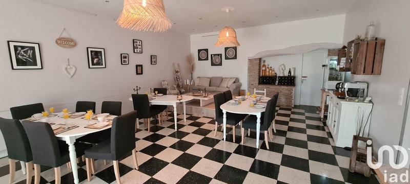 Maison - 408 m² - 12 pièces