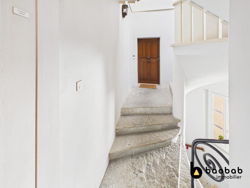 Appartement - 136 m² - 5 pièces