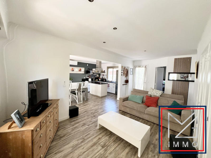 Maison - 110 m² - 4 pièces