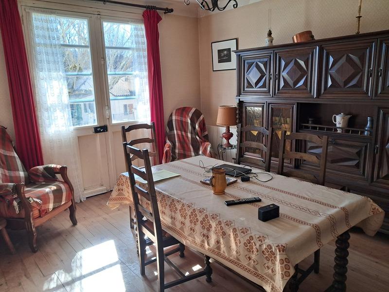 Maison - 158 m² - 7 pièces