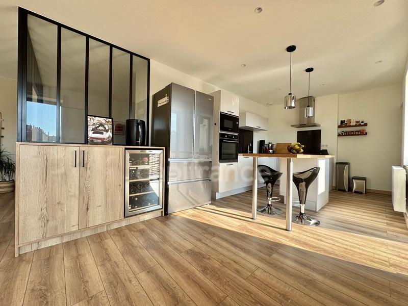 Appartement - 105 m² - 3 pièces