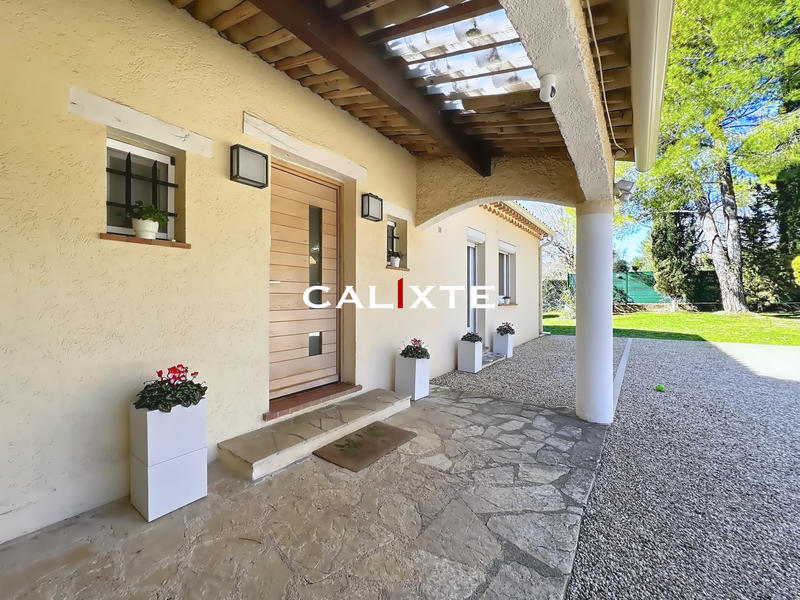 Maison - 98 m² - 4 pièces