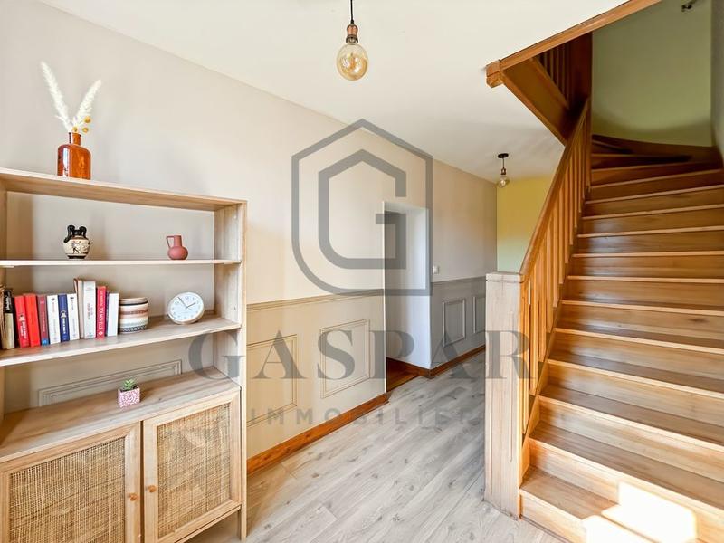 Maison ancienne - 213 m² - 9 pièces