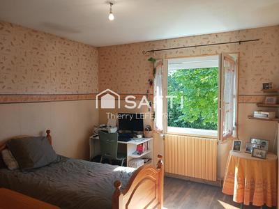 Maison - 156 m² - 7 pièces