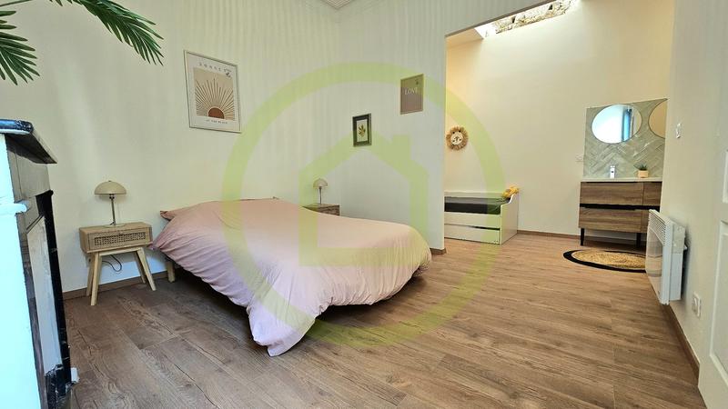 Appartement ancien - 77 m² - 3 pièces