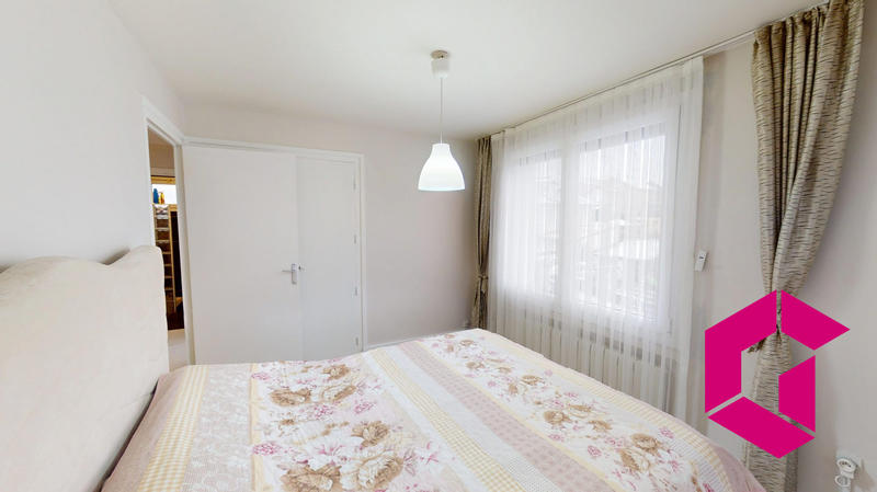 Maison - 156 m² - 11 pièces