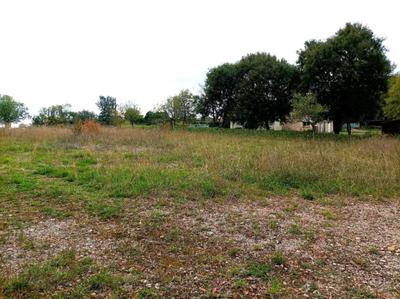 Terrain constructible - 1 714 m²