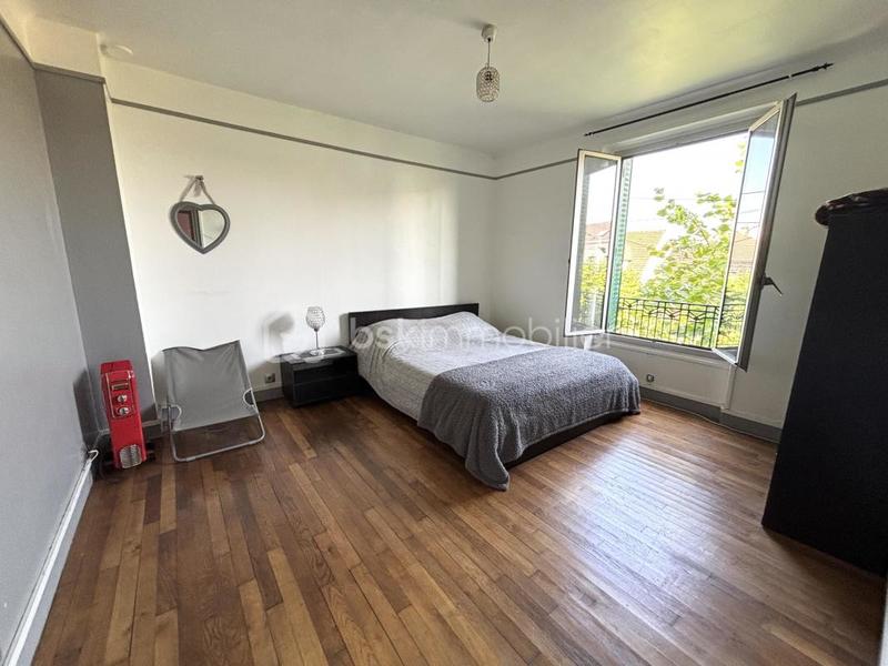 Maison - 160 m² - 8 pièces