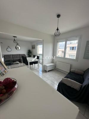 Appartement - 76 m² - 4 pièces