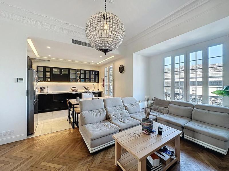 Appartement - 123 m² - 5 pièces