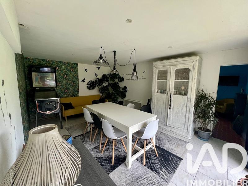 Maison - 167 m² - 9 pièces