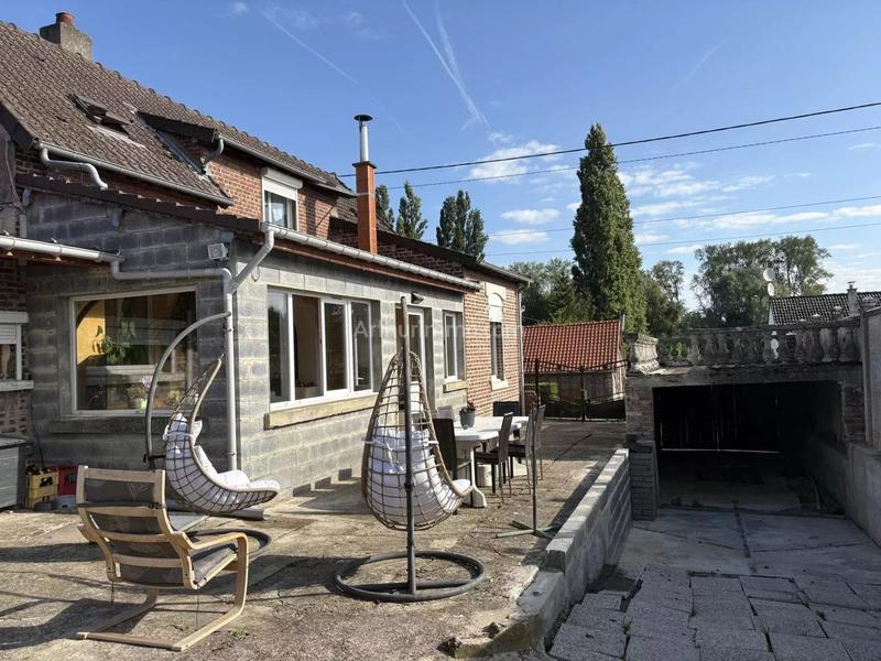 Maison - 110 m² - 6 pièces