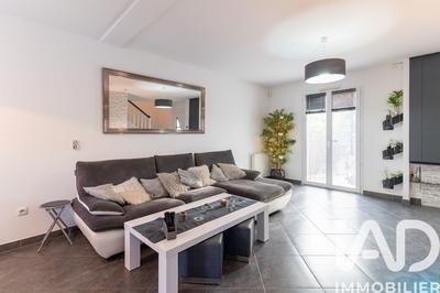 Maison - 93 m² - 4 pièces
