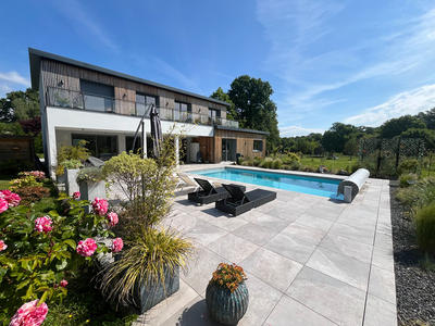 Maison - 188 m² - 8 pièces