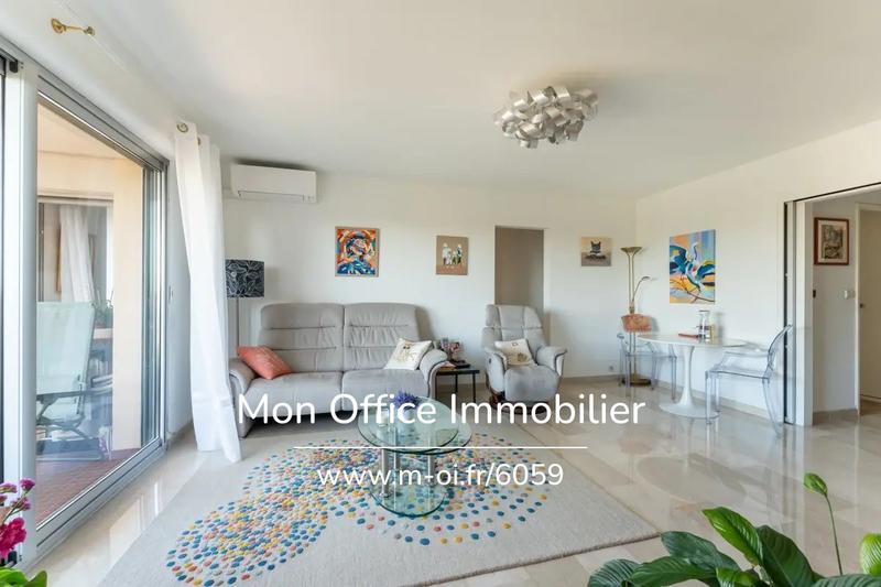 Appartement - 94 m² - 4 pièces