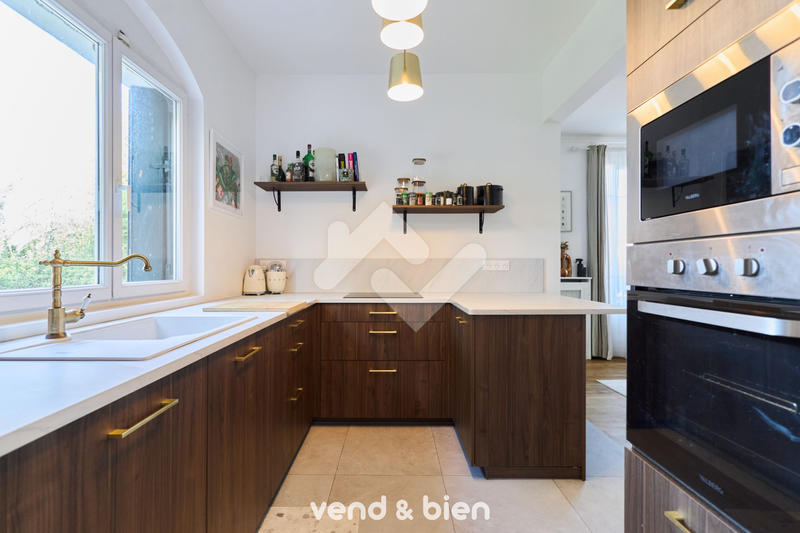 Maison - 148 m² - 5 pièces