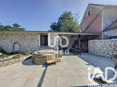 Maison de village - 196 m² - 7 pièces