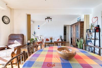 Appartement - 90 m² - 4 pièces