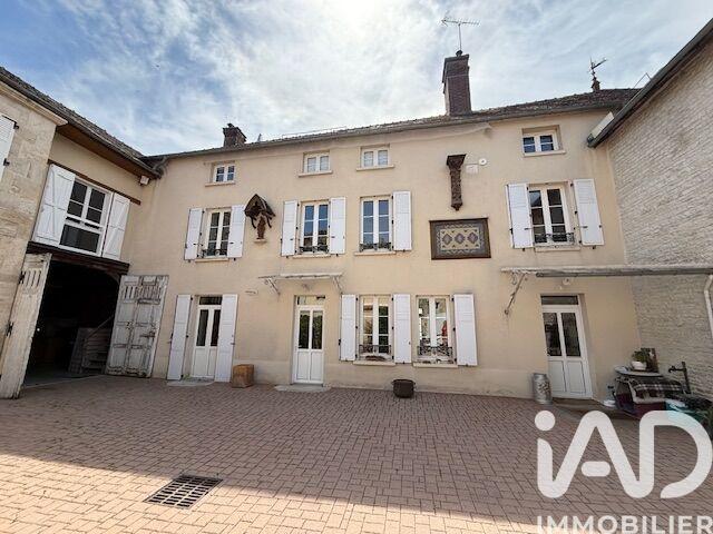 Maison de village - 314 m² - 11 pièces