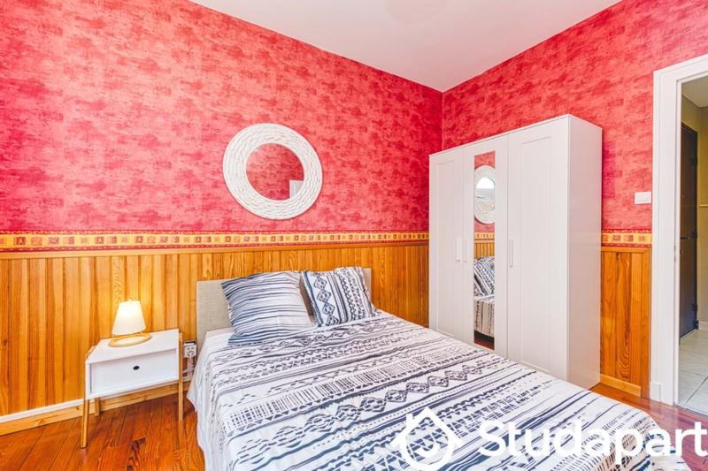 Chambre - 11 m² - 1 pièce