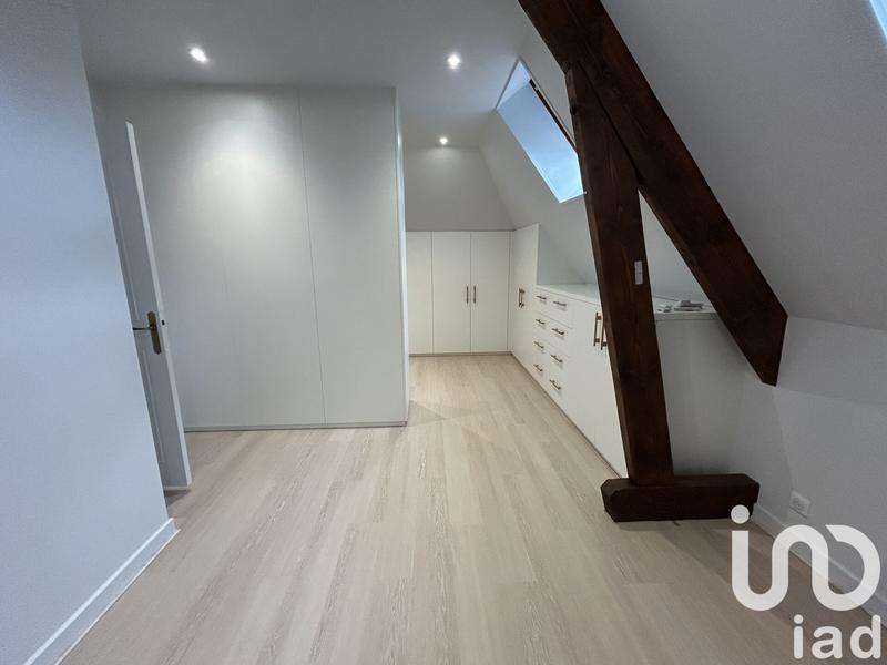 Maison - 216 m² - 8 pièces