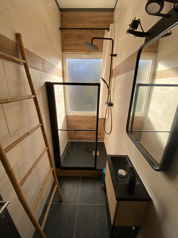 Appartement - 85 m² - 5 pièces