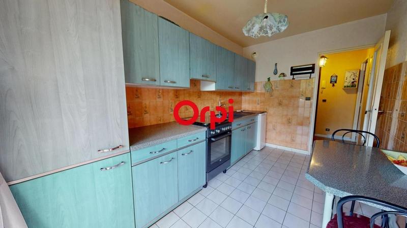 Appartement - 82 m² - 4 pièces