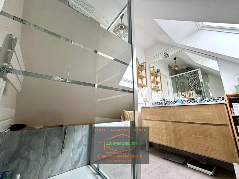 Maison - 121 m² - 6 pièces