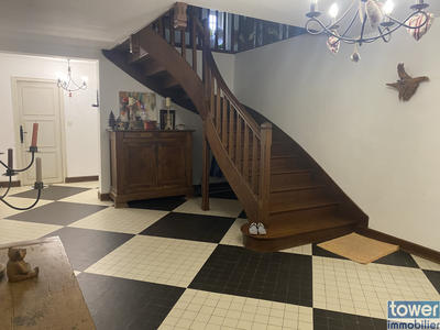 Propriété - 388 m² - 12 pièces