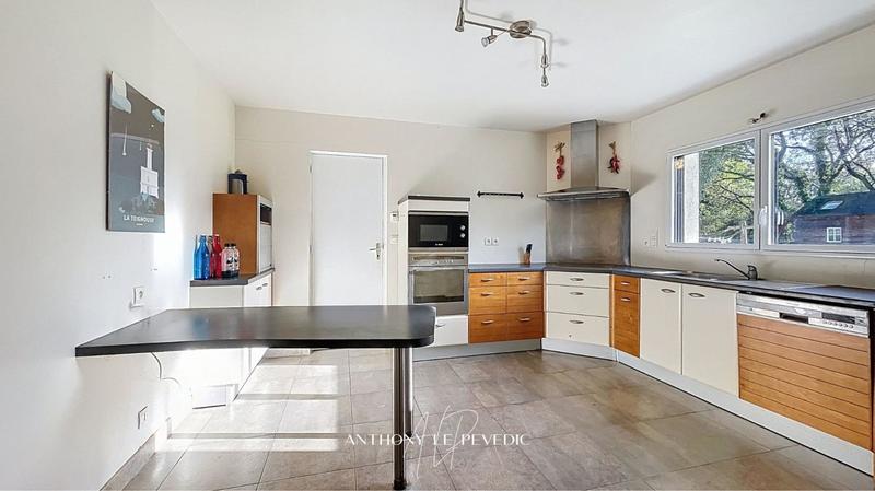 Maison - 146 m² - 7 pièces