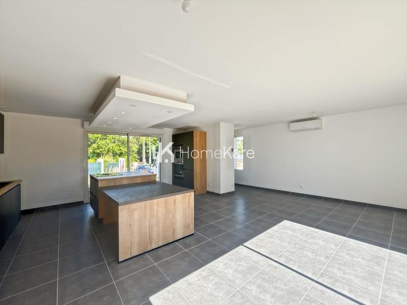 Maison - 95 m² - 4 pièces