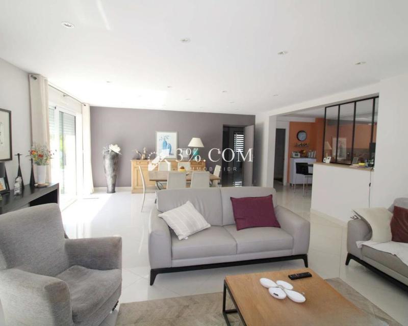 Maison - 172 m² - 6 pièces