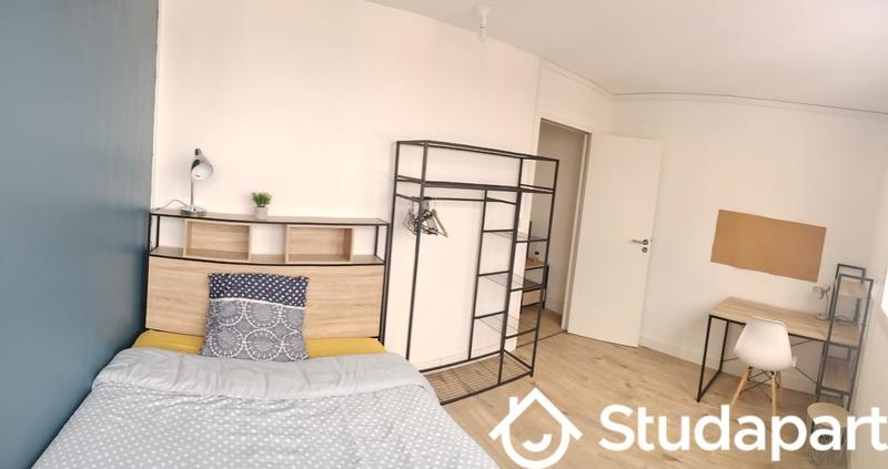 Chambre - 12 m² - 1 pièce