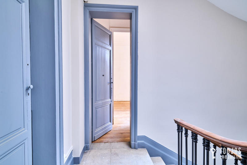 Appartement - 164 m² - 6 pièces