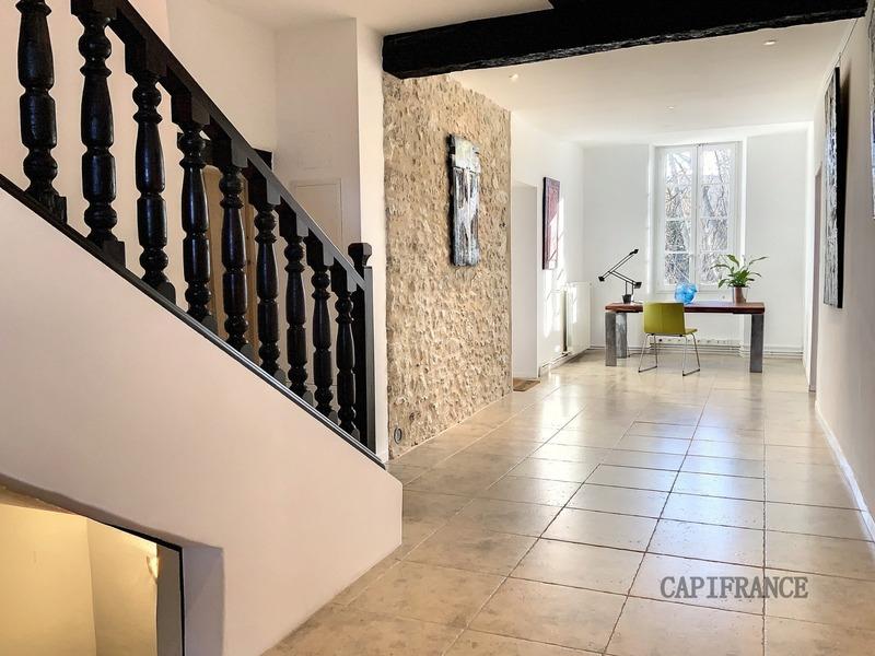 Propriété - 561 m² - 14 pièces