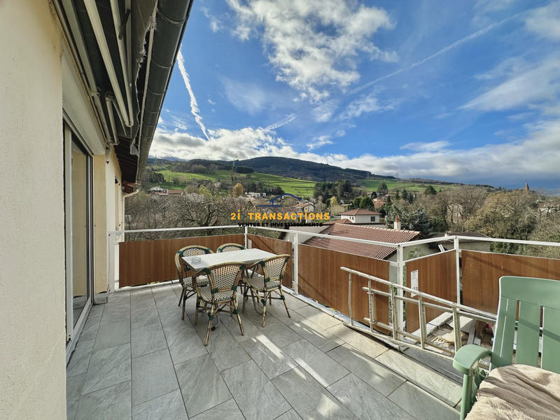 Maison traditionnelle - 169 m² - 6 pièces