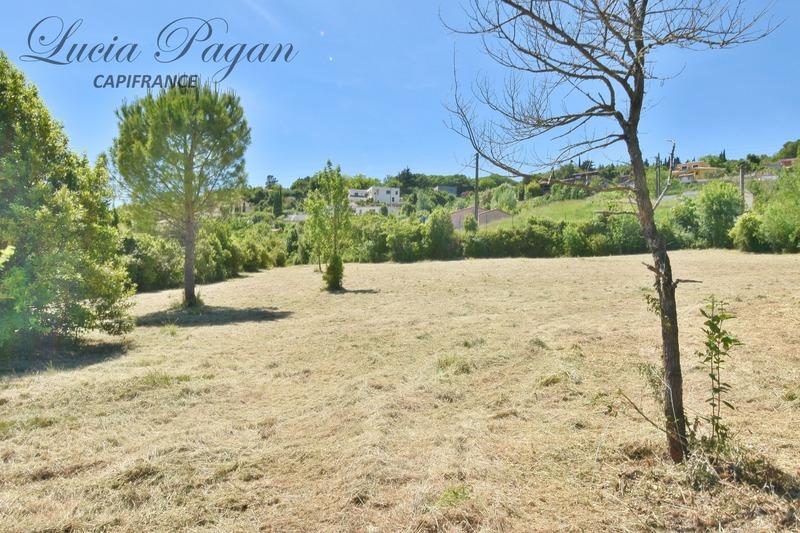 Terrain constructible - 4 070 m²