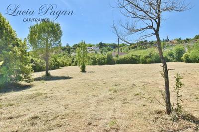 Terrain constructible - 4 070 m²