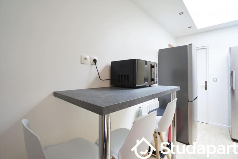 Chambre - 13 m² - 1 pièce