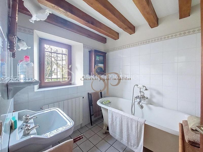 Maison ancienne - 141 m² - 7 pièces