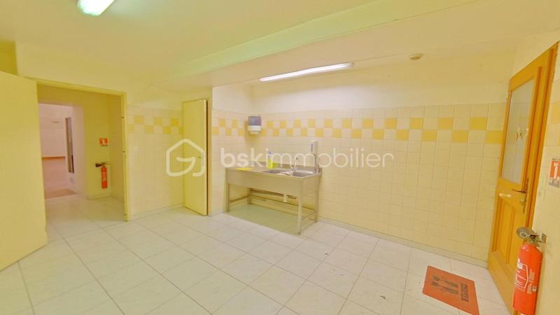 Immeuble - 220 m² - 7 pièces