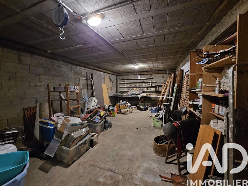 Maison - 255 m² - 7 pièces