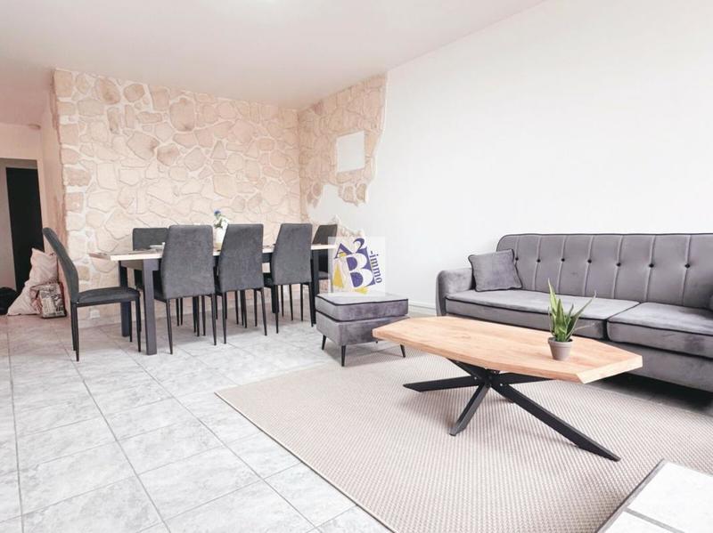 Appartement - 102 m² - 6 pièces