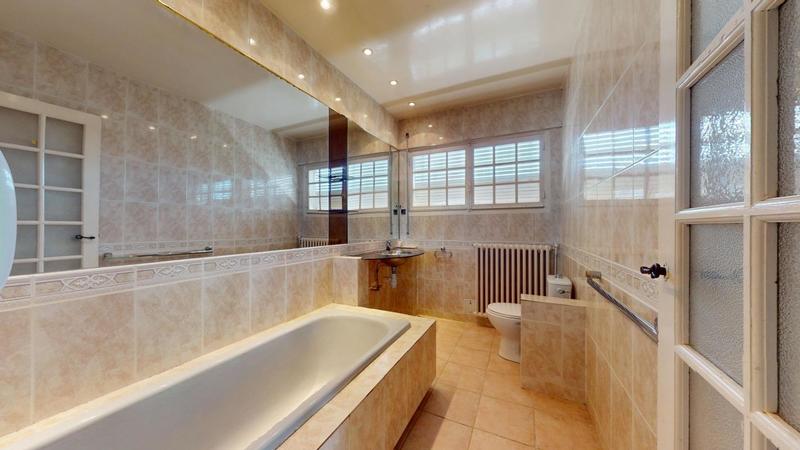 Maison - 191 m² - 7 pièces