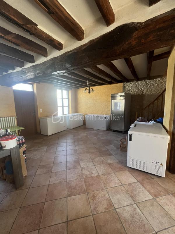 Local commercial - 150 m² - 6 pièces