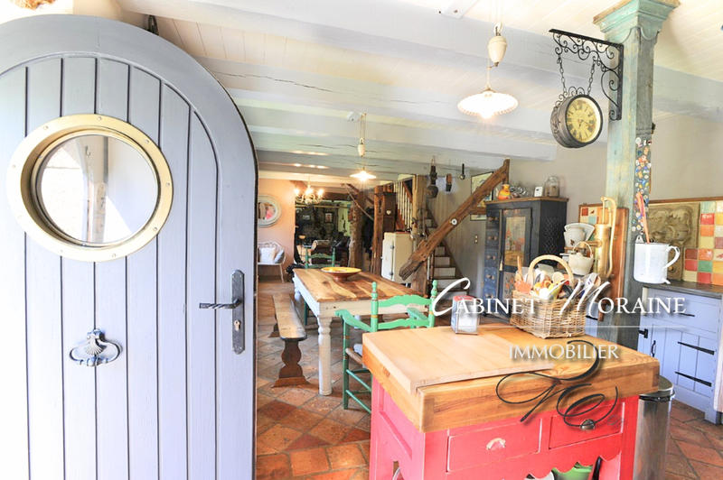 Demeure - 136 m² - 6 pièces