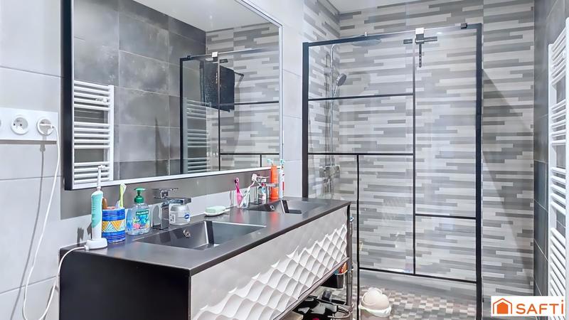 Maison - 95 m² - 4 pièces